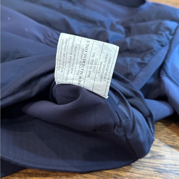 Lululemon Athletica Crew Down & Around Goose Down Quilted Sweatshirt Size 6 - Picture 6 of 14